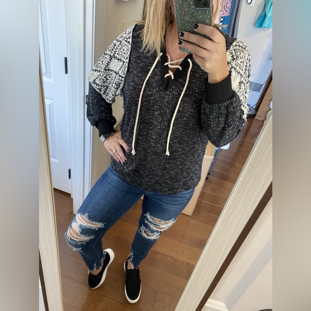 NWT Sugarfox black cream aztec lightweight hoodie